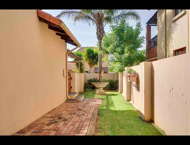 3 BEDROOM TOWNHOUSE FOR SALE IN WILLOWBROOK